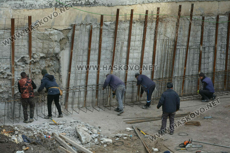 Фирмата на Мехмед Атаман „Ата-строй“ пое проблемния строеж в кв. „Бадема“, има и нов собственик