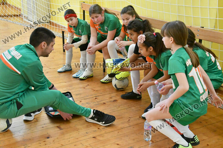 Хасково е домакин на футболен турнир за момичета и девойки