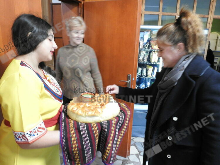 ОУ”П.Яворов”,чийто ученици са желани в професионалните гимназии на Кърджали, отбеляза 57 години