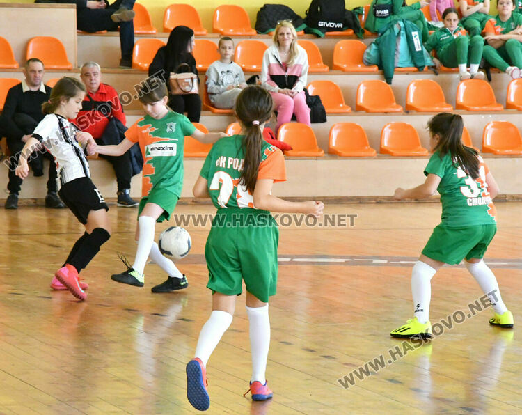 Хасково е домакин на футболен турнир за момичета и девойки