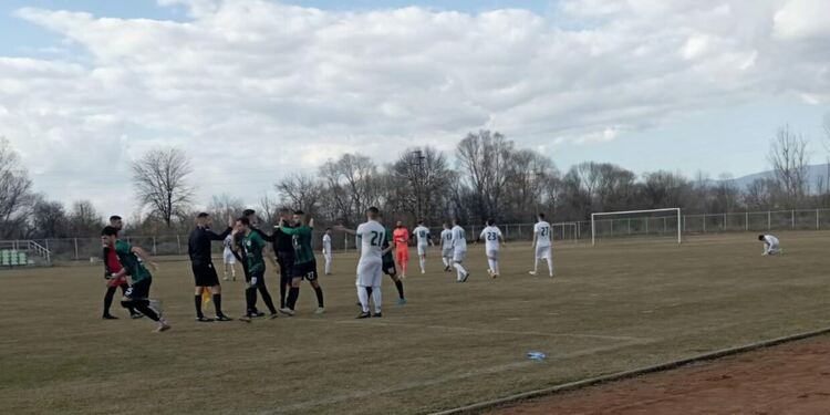 „Родопа“ загуби контролата с „Нефтохимик“ с 0:2