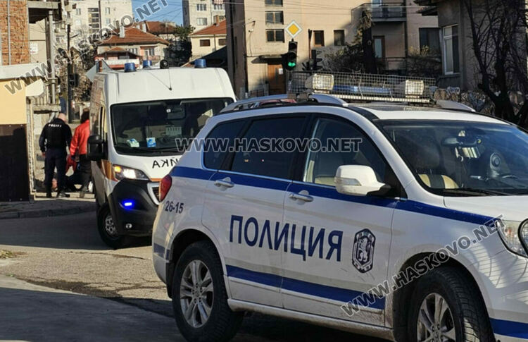 Пиян събра полиция и спешно на ул. „Дунав“