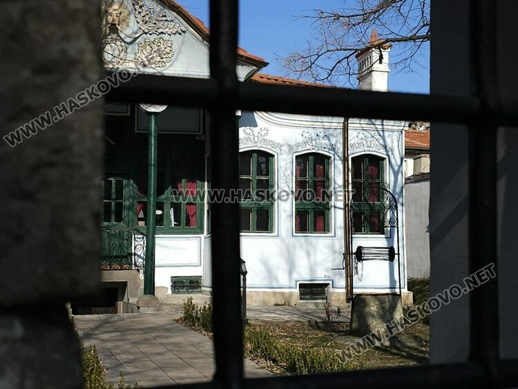  Ток за 1200 лева затвори паметници на културата в Хасково