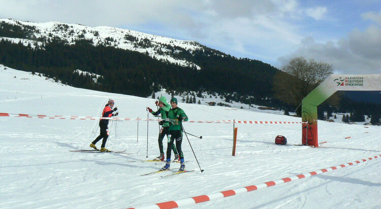 5 медала за състезателите на „Компас 1994“ на Държавното първенство по ски ориентиране