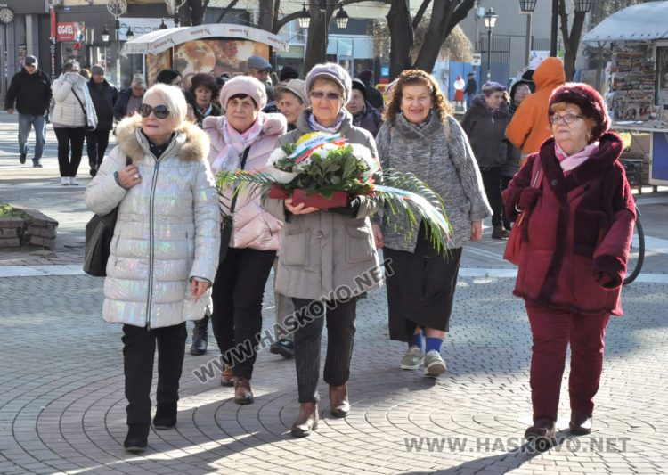 Почетоха рождението на проф. д-р Асен Златаров в Хасково