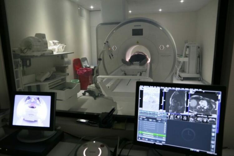 Парадокси при лечението на рак в България: Първенци сме по лъчеапарати и достъп до лекарства, но с нарастваща смъртност