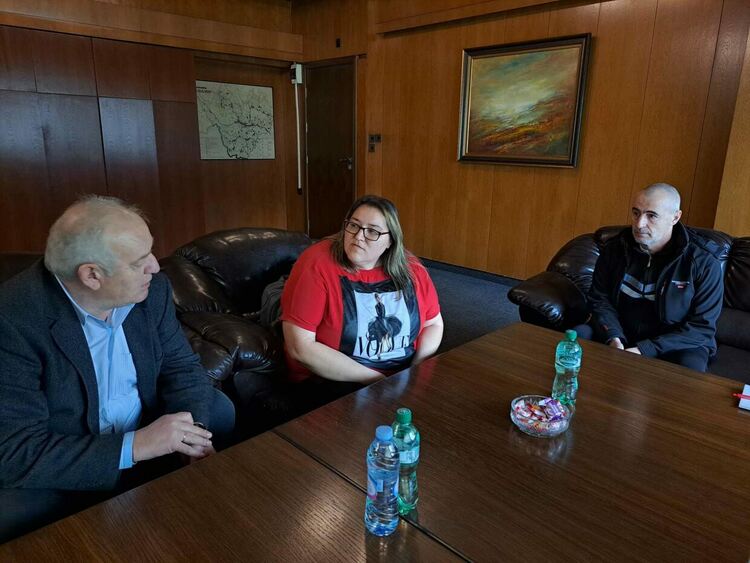 Средствата събрани от Инициативата "Календар на Община Смолян" са  дарени на 10-годишния Денис