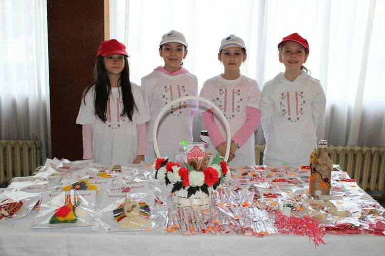 Йовковци с нова благотворителна кауза, този път помагат на съученик да влиза в клас