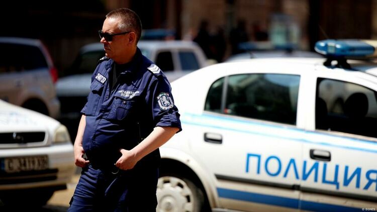 Защо абсолютно всички в МВР трябва да получат голямо увеличение на заплатите?