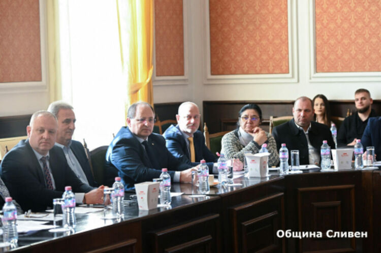 Кметът Николай Митков участва в работна среща на кметовете от РАО „Тракия“ в община Сливен