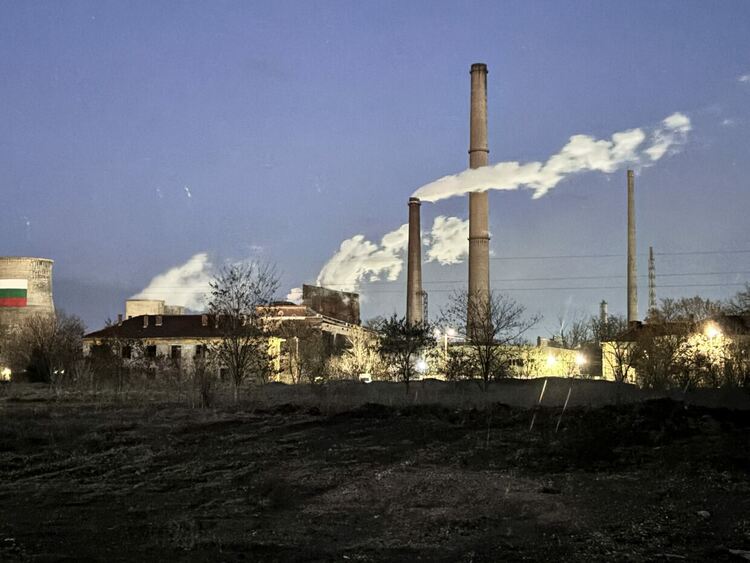 Авария в ТЕЦ „Марица 3“ доведе до изпускане на неорганизирани емисии с неясен състав