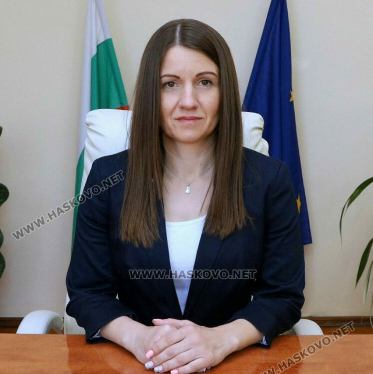 Стефка Здравкова от ГЕРБ отново е областен управител на Хасково