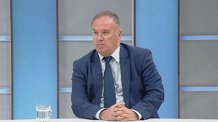 Проф. Владимир Чуков