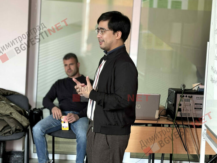 Нарушават ли се основни човешки права в Димитровград? Дискусия между ученици и HRW