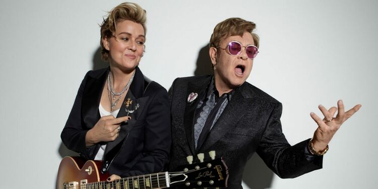 Елтън Джон обяви нов албум, сподели заглавното парче „Who Believes in Angels?“