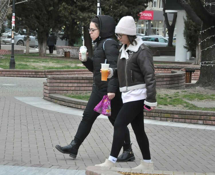 Слънчево и студено
