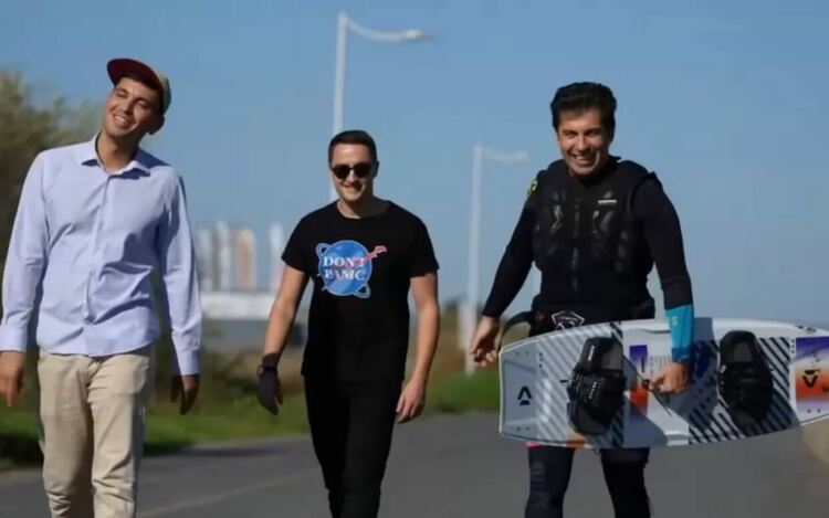 Явор Божанков, Кирил Петков... - взаимна радост от вече остарелите ленти.