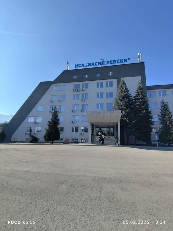 Учител от ОУ „Алеко Константинов“ направи дарение на НСА