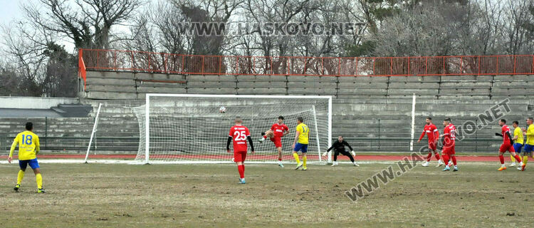 „Саяна“ се „удави“ в Марица