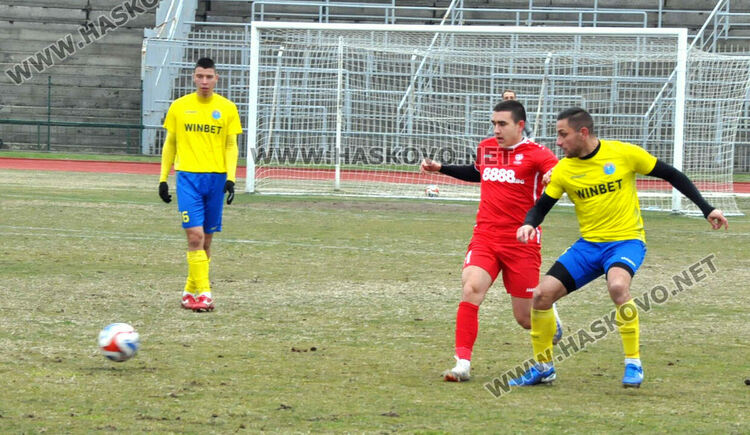 „Саяна“ се „удави“ в Марица