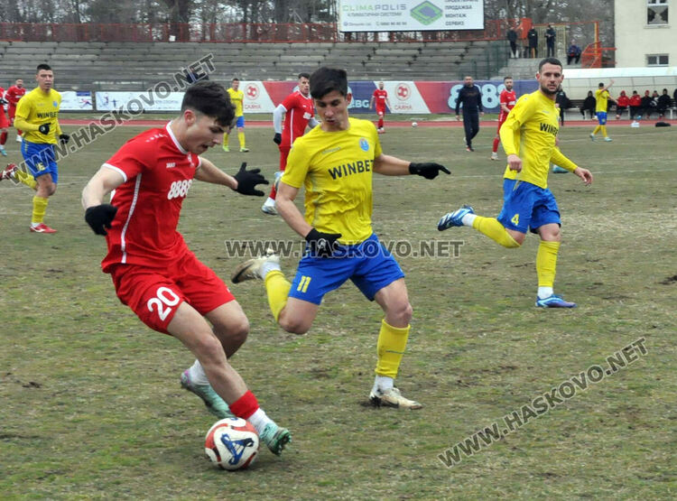 „Саяна“ се „удави“ в Марица