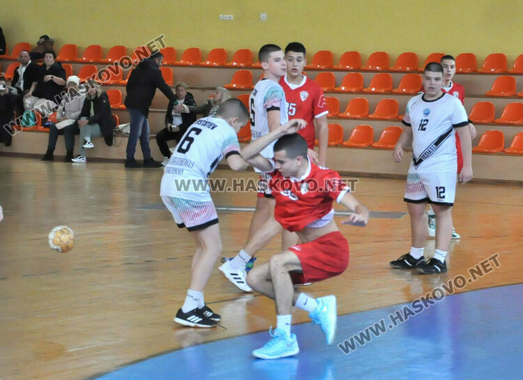 Юношите на „Асти ‘91” се класираха за финалите на Купа България