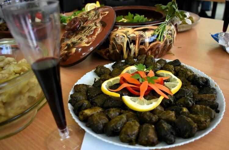 Наградиха победителите в конкурса за най-вкусните домашни сармички 