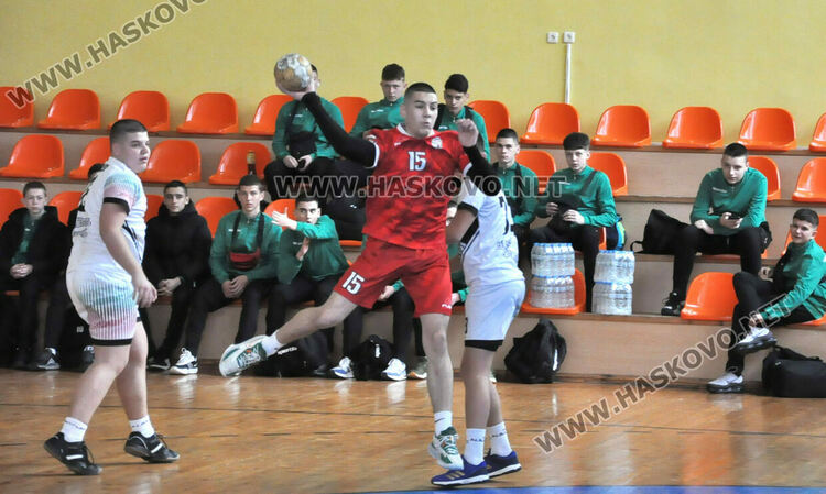 Юношите на „Асти ‘91” се класираха за финалите на Купа България