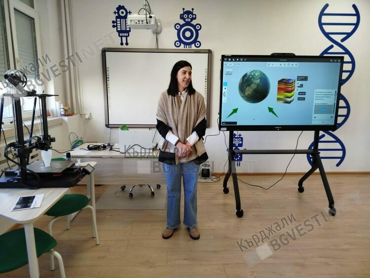 Иновативен STEM център в ПГ по туризъм „Проф.д-р Асен Златаров“ ще подпомага учебния процес