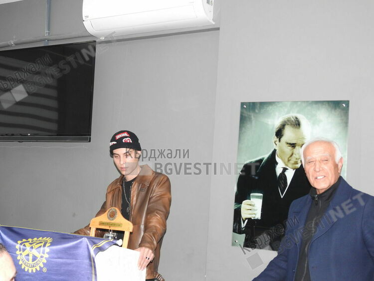 Ротарианците от Кърджали ще спонсорират прояви на децата от Неделното училище по български език в Одрин, канят ги да посетят града ни