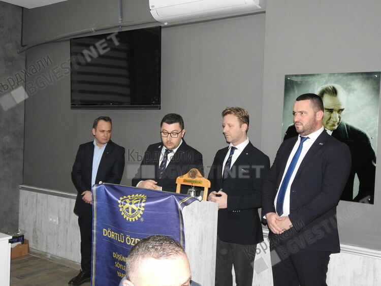 Ротарианците от Кърджали ще спонсорират прояви на децата от Неделното училище по български език в Одрин, канят ги да посетят града ни