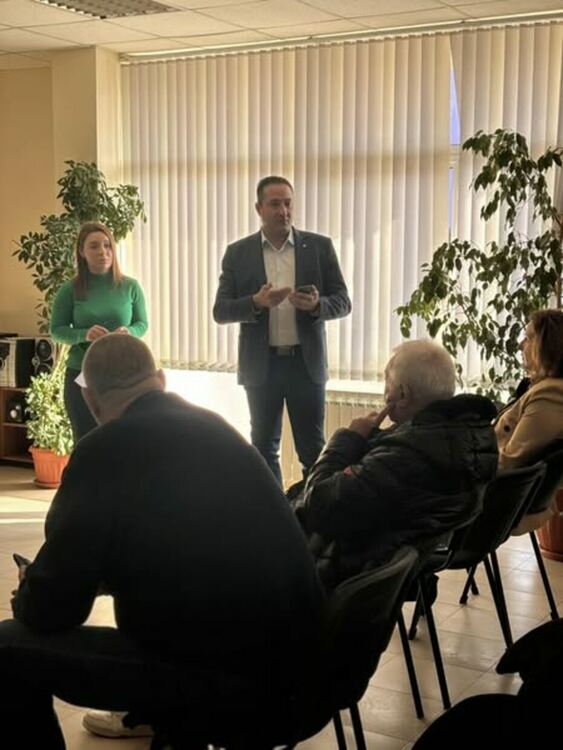 В общинската администрация се проведе среща на представители на Районна служба ПБЗН - Радомир с кметове и кметски наместници от общината