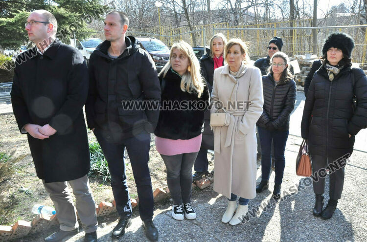 Ремонтират с близо 6 млн. лева две ученически общежития в Хасково