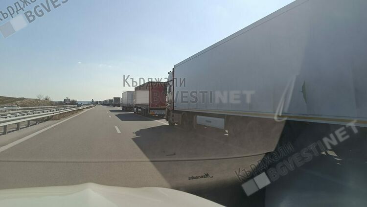 Драконовски проверки на ГКПП”Капитан Андреево” след влизането ни в Шенген, три поредни контроли за „внос” на мигранти