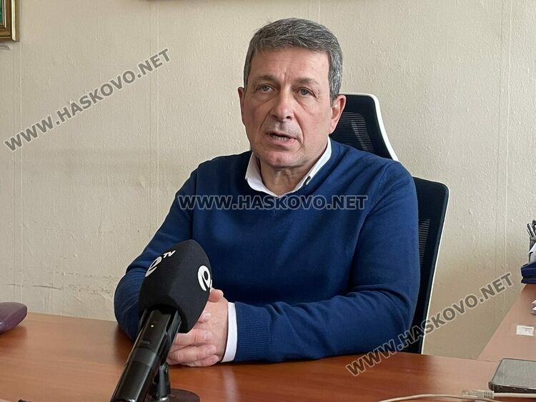 Александра Атанасова от Езиковата гимназия в Хасково е национален победител за превод в международен конкурс