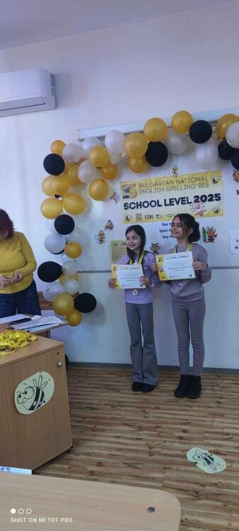 Елянур Йосифова е училищeн шампион в състезанието Spelling Bee JUNIOR 2025