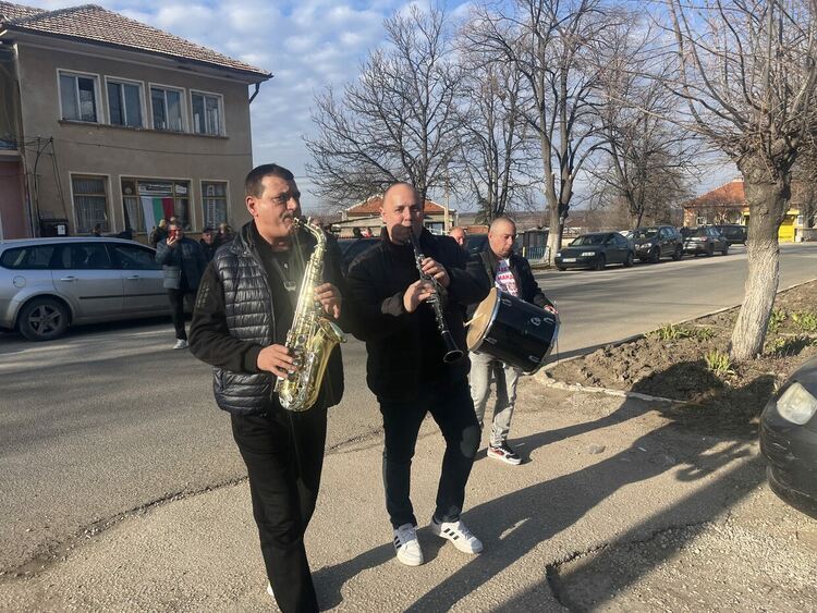 Читалището в село Мандра възобнови дейност след повече от 30 години