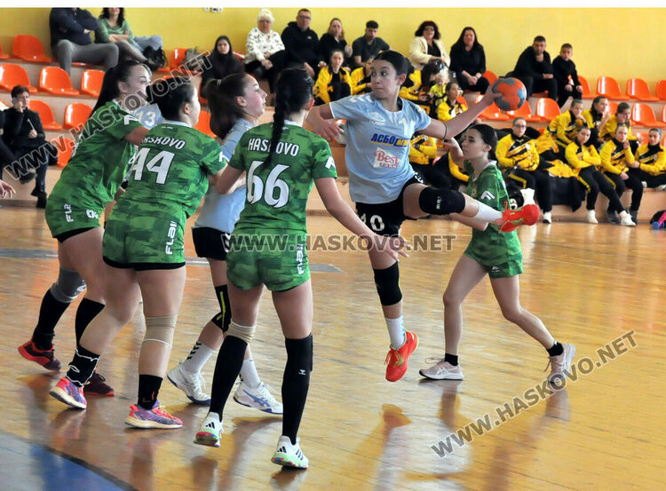 Хандбалистките на „Хасково“ отстъпиха на „Сливница“