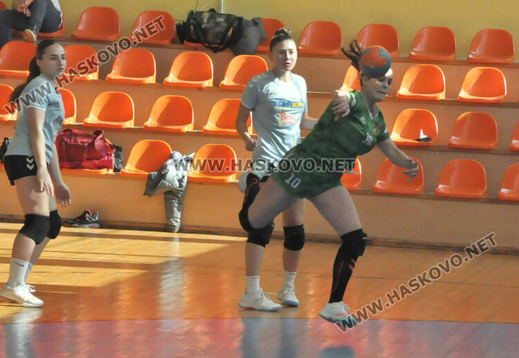 Хандбалистките на „Хасково“ отстъпиха на „Сливница“