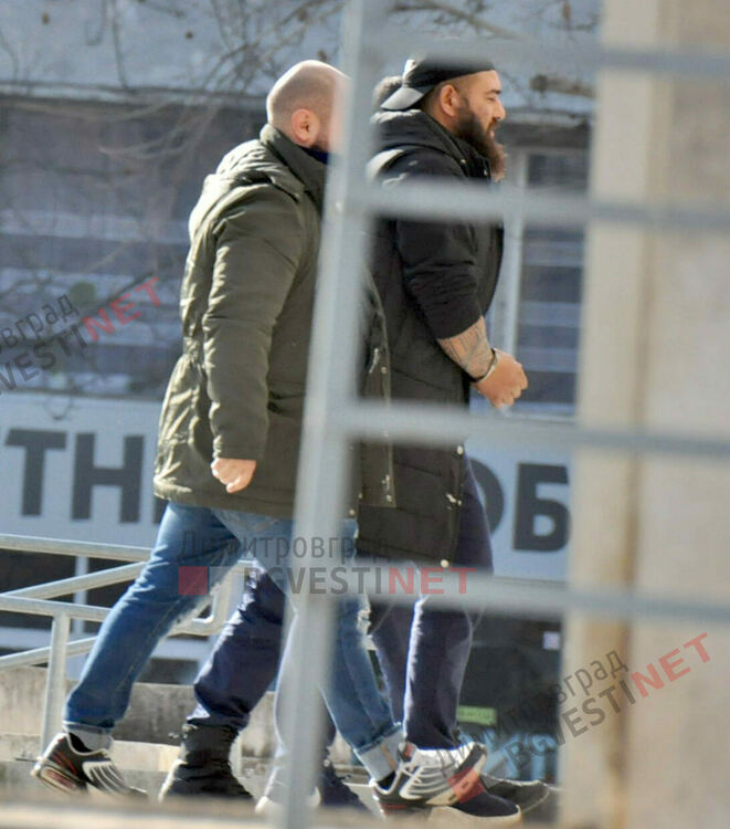 побойника пребил д-р Йотов