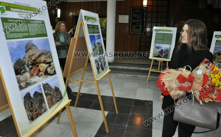 Цвета Караянчева при представянето на книгата си: Един път стигнеш ли до Родопите, винаги се връщаш там 