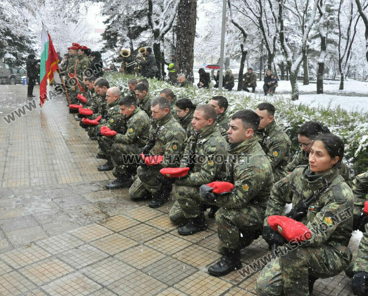 Хасково почете паметта на Васил Левски с възпоменателна церемония-поклонение 