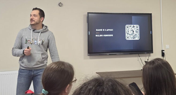 Създателят на подкаста „Свръхчовекът“ Георги Ненов гостува във ФСГ в Хасково