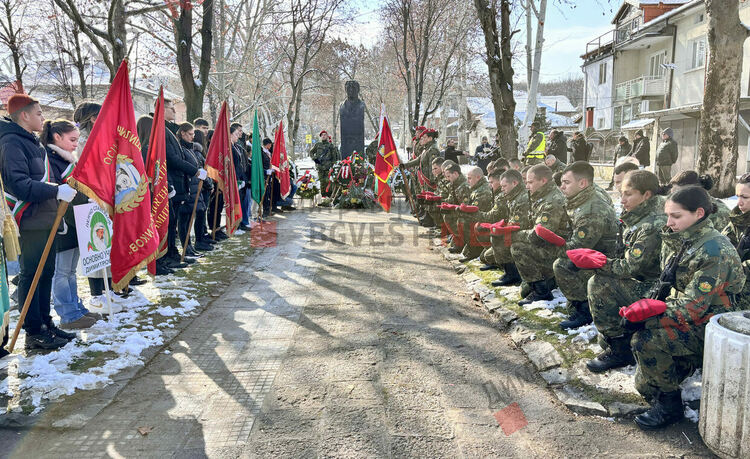 Димитровград почете 152 години от гибелта на Апостола на свободата
