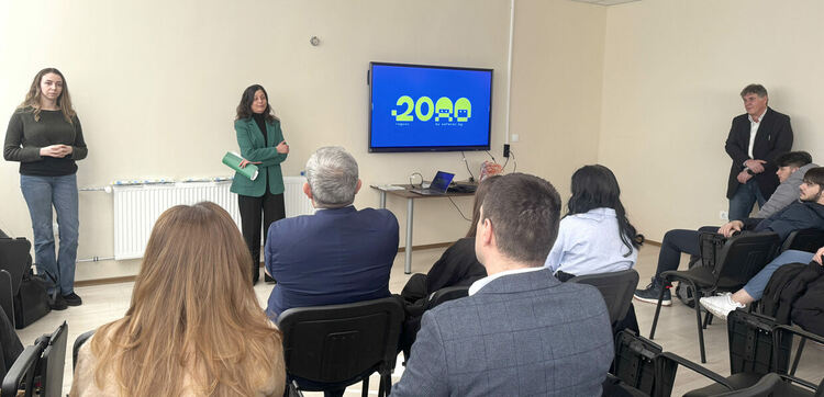 Изнесоха лекция пред ученици от ФСГ за безопасен интернет и онлайн тормоз