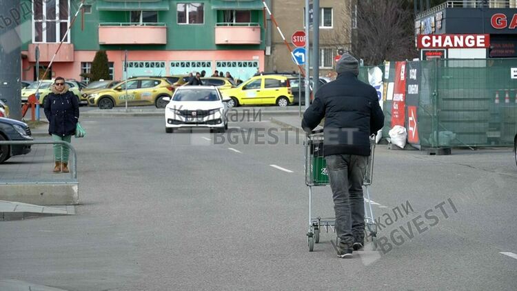  В Кърджали пазаруваха и във втория ден на бойкота срещу веригите