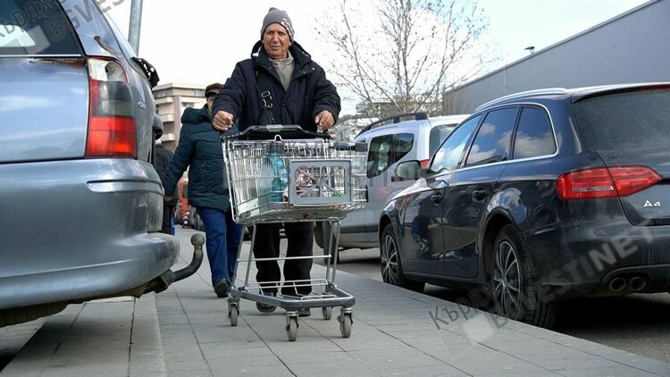  В Кърджали пазаруваха и във втория ден на бойкота срещу веригите