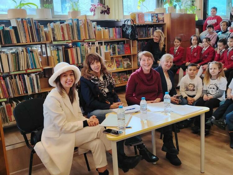 Над 100 ученици участваха в конкурса за най-добър рецитатор „Васил Левски – 152 години безсмъртие“ в библиотеката в Смолян