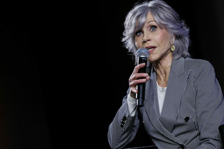 Джейн Фонда на 87: Чувствам се по-млада от всякога