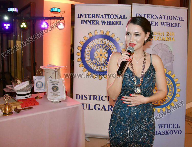 Хасковският клуб „Инър Уийл“ отбеляза 25-годишен юбилей с благотворително тържество